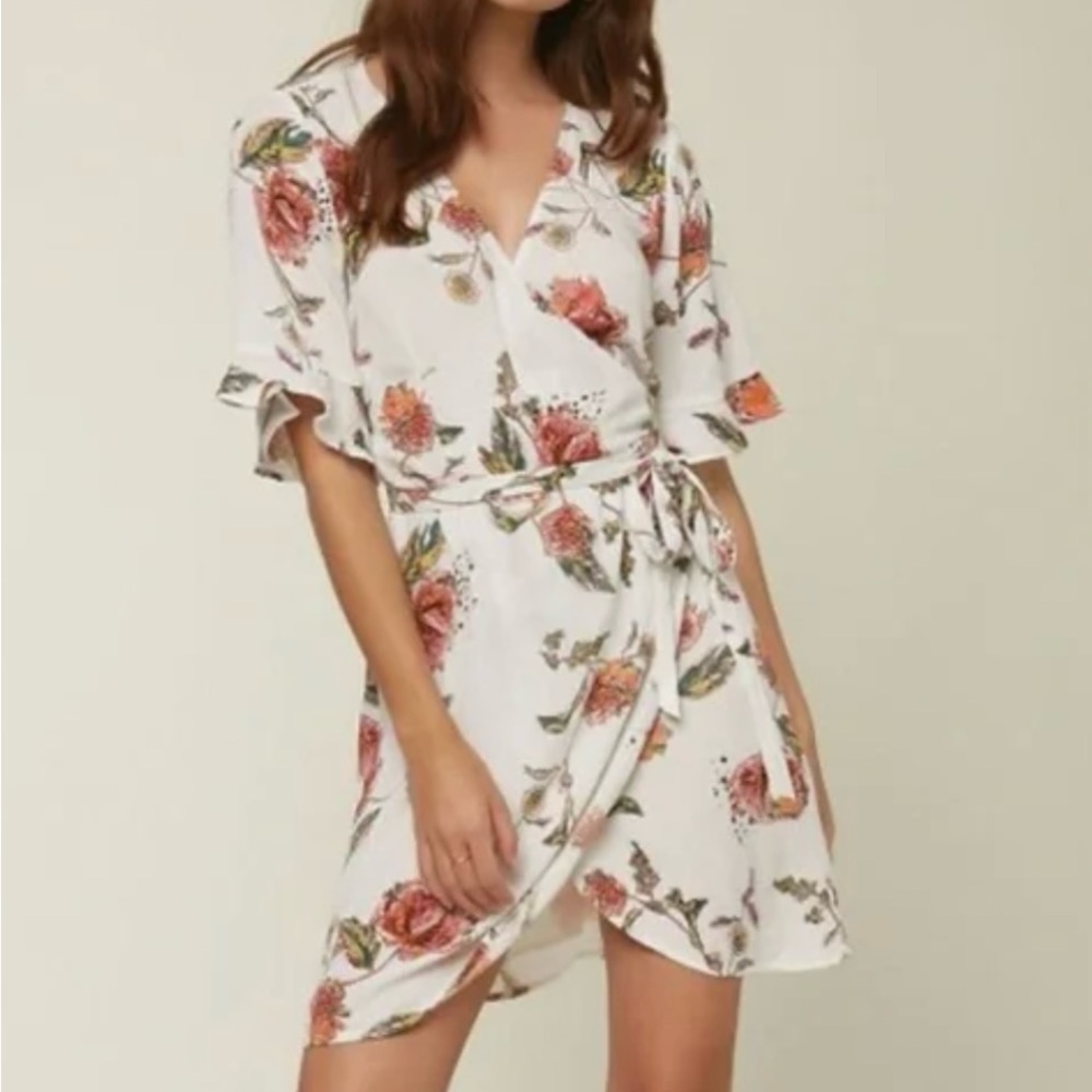O’Neil Molly White floral ruffle wrap dress